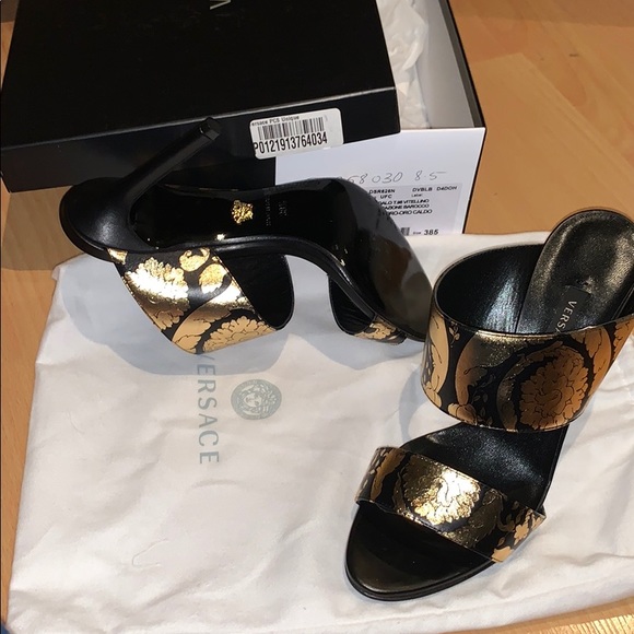 Versace shoes brand new - Picture 3 of 5